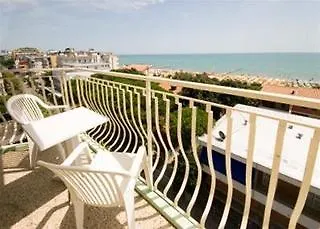 Hotel Nember Lido di Jesolo 3*,